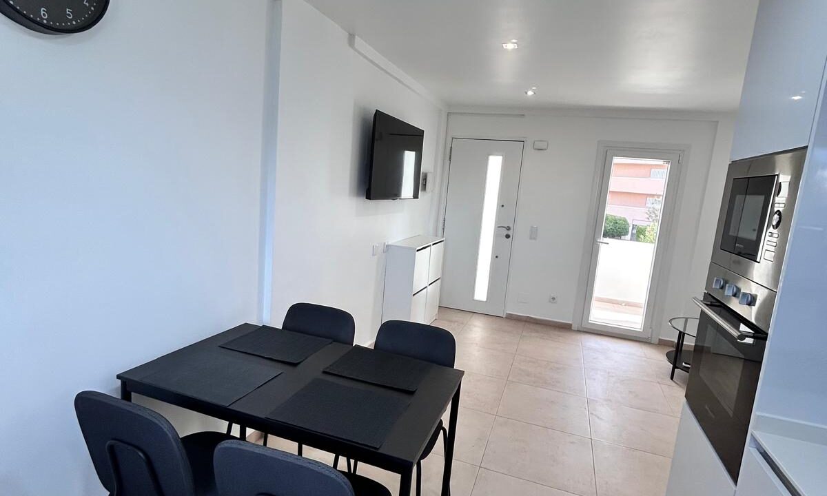 2edc254f-f71d-443a-bbf8-d808a9a44f21